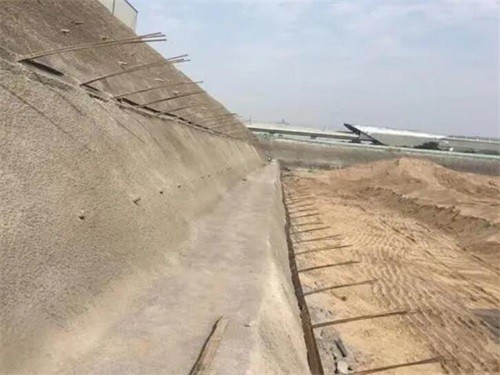湘西河道边坡加固